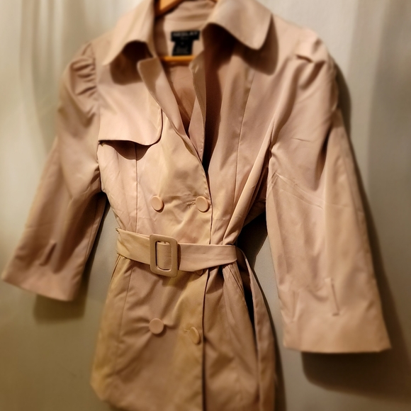 NESLAY Paris Jacket, Size: L, Color: Tan/ Cream. - Picture 1 of 7